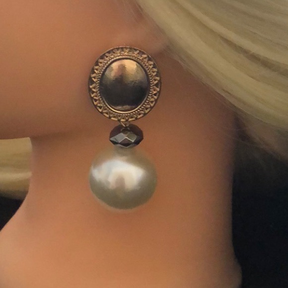 COPY - COPY - Earrings - Picture 2 of 3